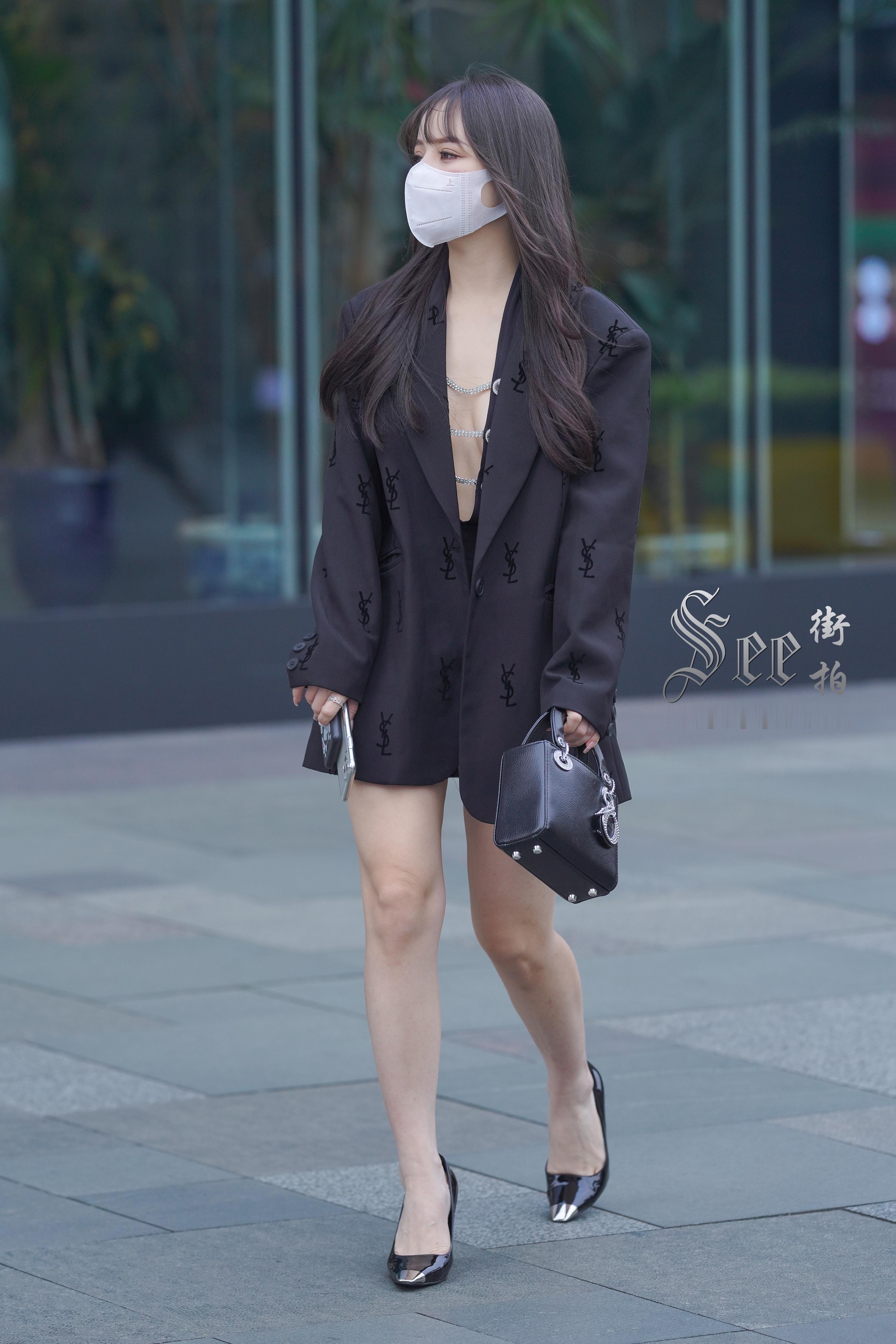 西装外套消失装~~ ​​​