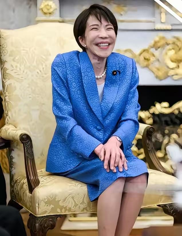 全网炸翻！4月2日日本众议院全体会议上，一个尖锐问题直接把首相高市早苗问出了实话