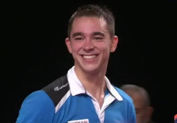 法兰克福冠军赛男单1/8决赛，世界杯冠军卡尔德拉诺对阵法国老将西蒙高茨，鹿死谁手