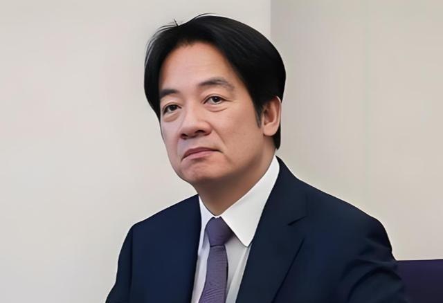 马英九：“如果大陆要武统，我第一个不接受。”
赖清德：“如果要统一，我们会拼命保