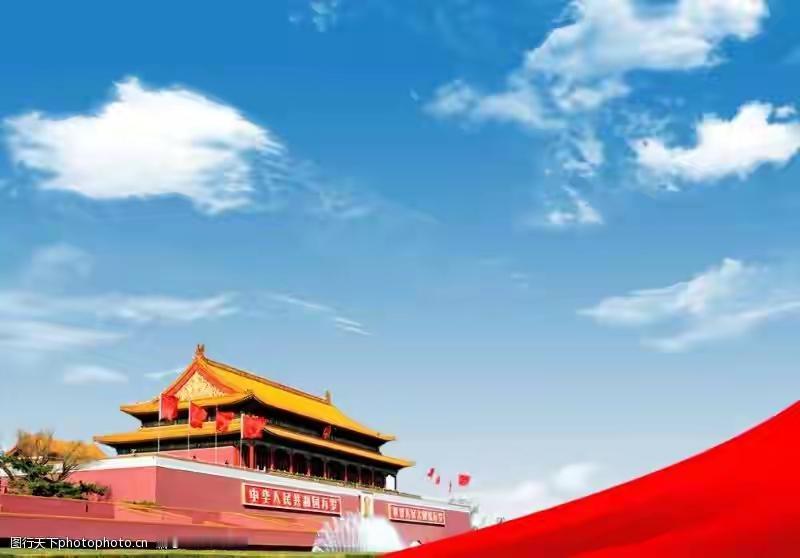 白衬衫警察，通常是三级警监起步，正处副厅级别，从警时间得有20年以上呢，资历可真