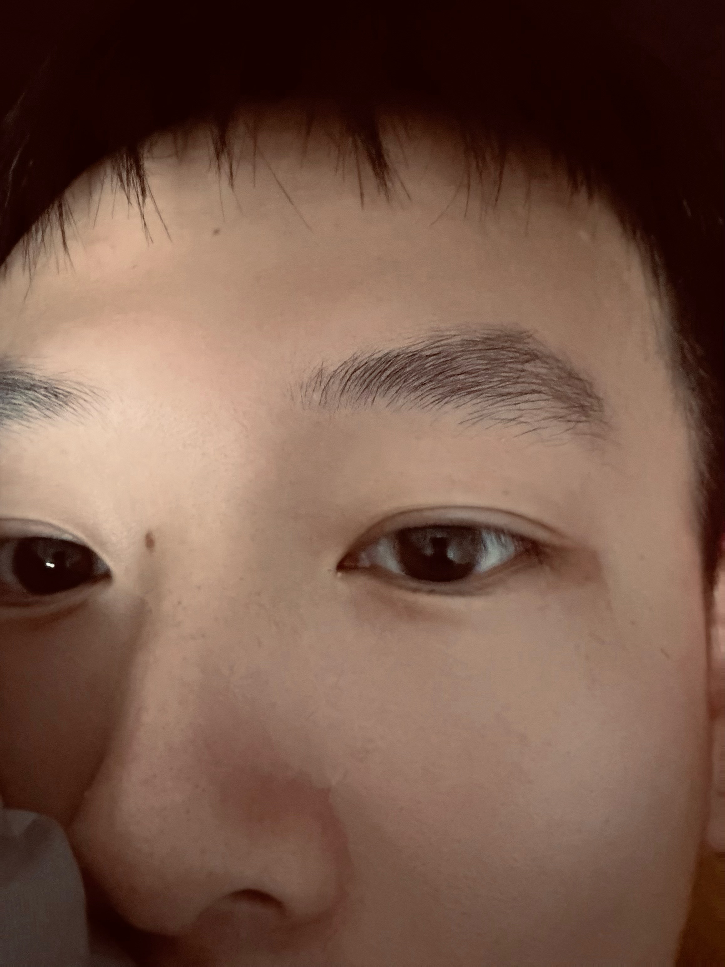 早上好啊兄弟姐妹们，周末准备干啥该不会跟我一样躺在床上玩手机吧[喵喵] ​​​
