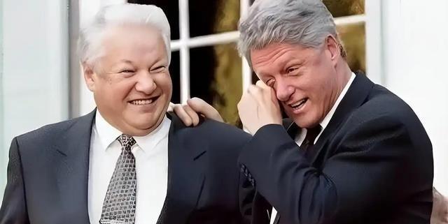 中国彻底没有退路了，如果中国再次衰落，西方绝不会给中国再次复兴的机会，它们会趁机