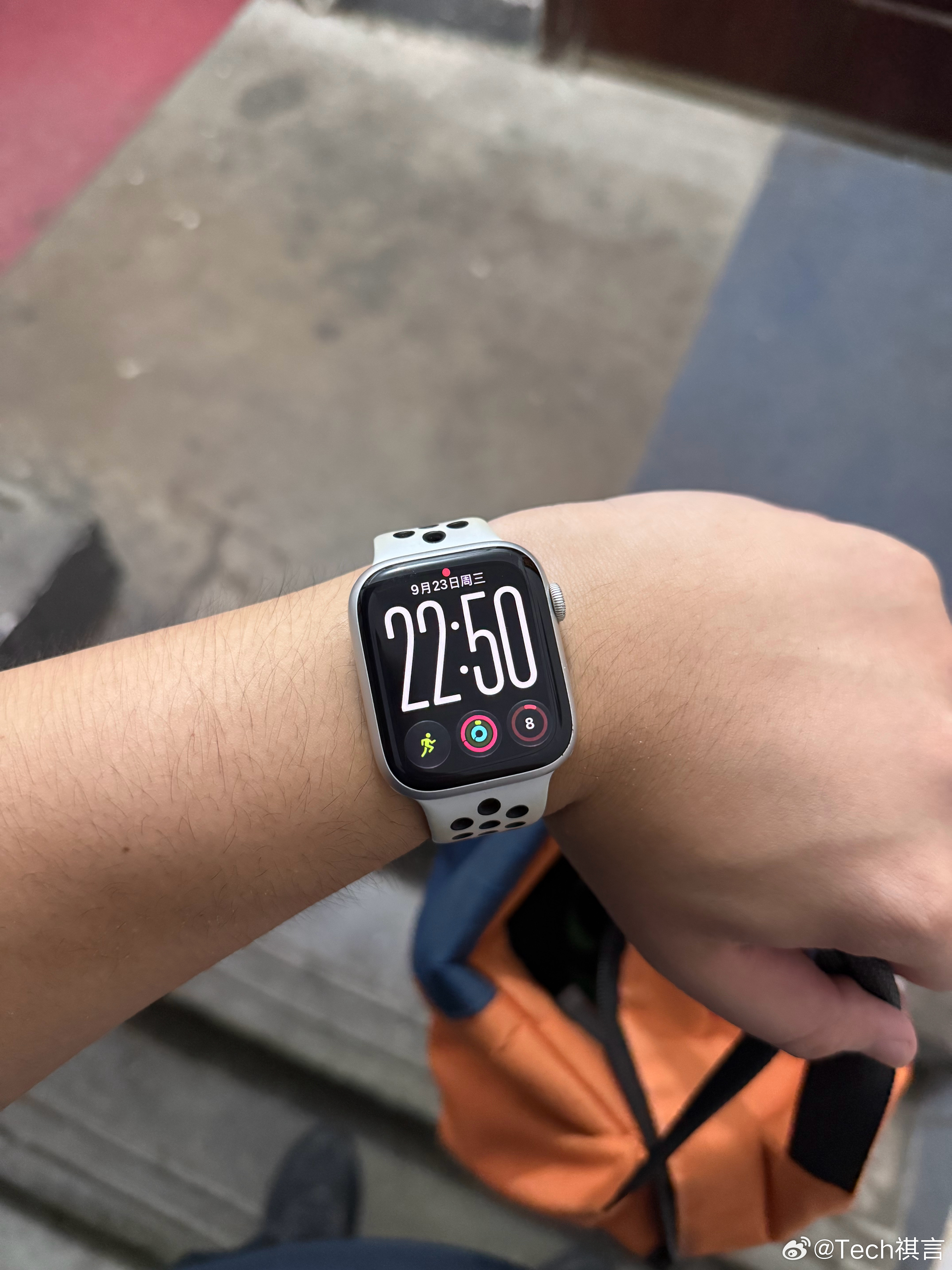 生活手记早上七点半出门，晚上现在到家，87%健康度的apple watch s9