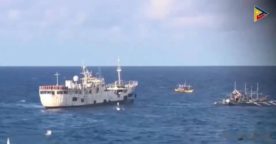 在整个亚太地区，日本的人缘非常一般，却有一个国家愿意拉陷入困境的高市早苗一把，那