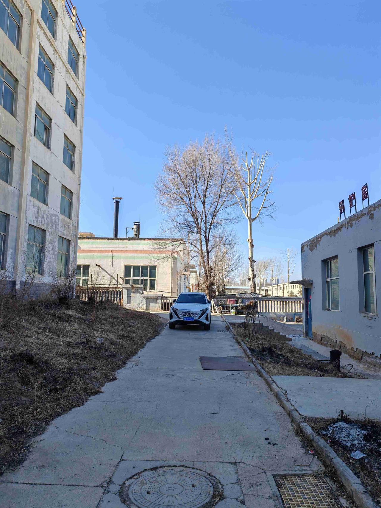 我的今日状态：😁轻松愉快
我这里的天气：☀️晴天
今天的天气也是一个大晴天，我