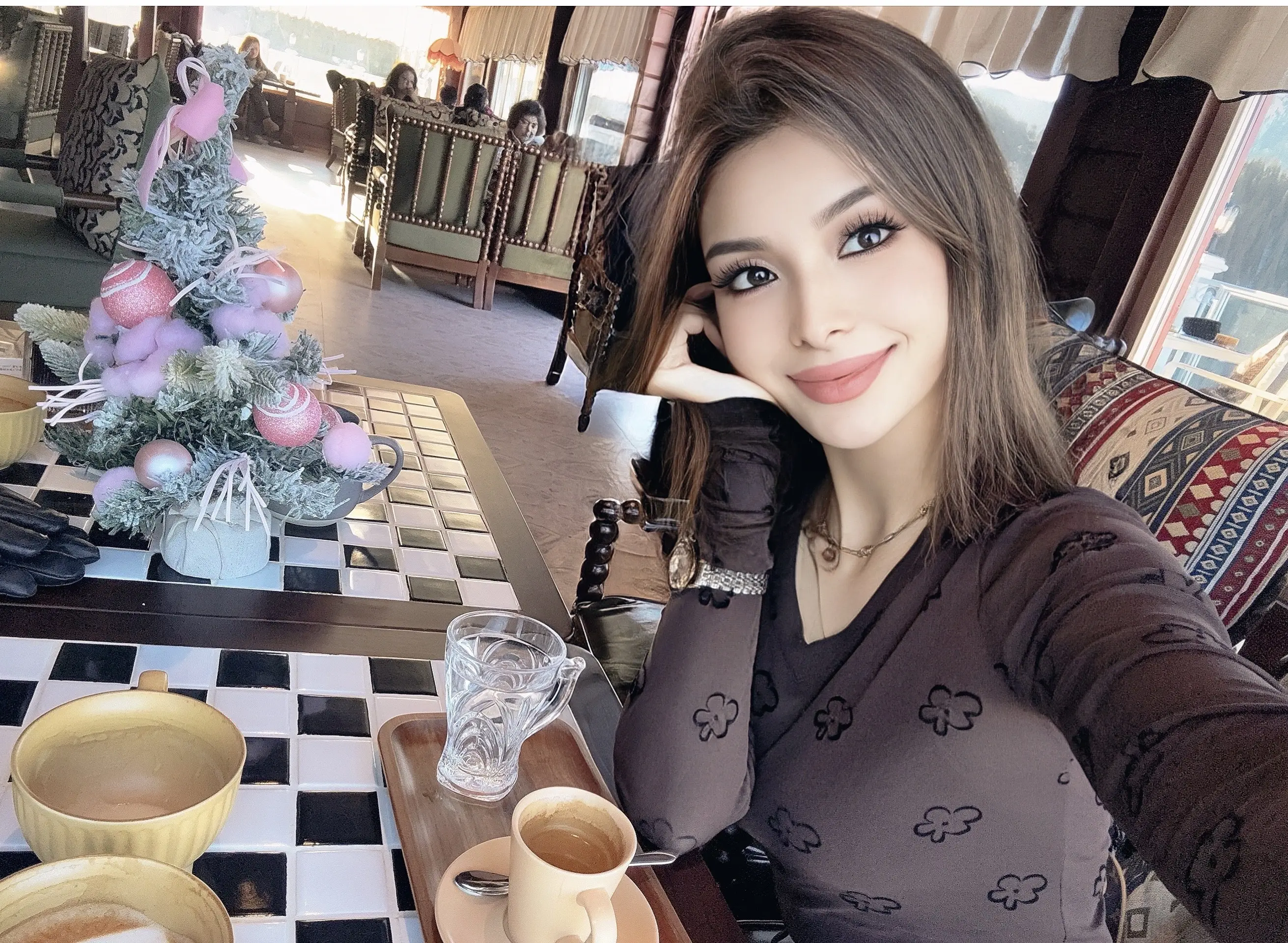 你的行为激怒了我，而我的反应惹怒了你，于是你指责我的反应，而不是反思你的行为