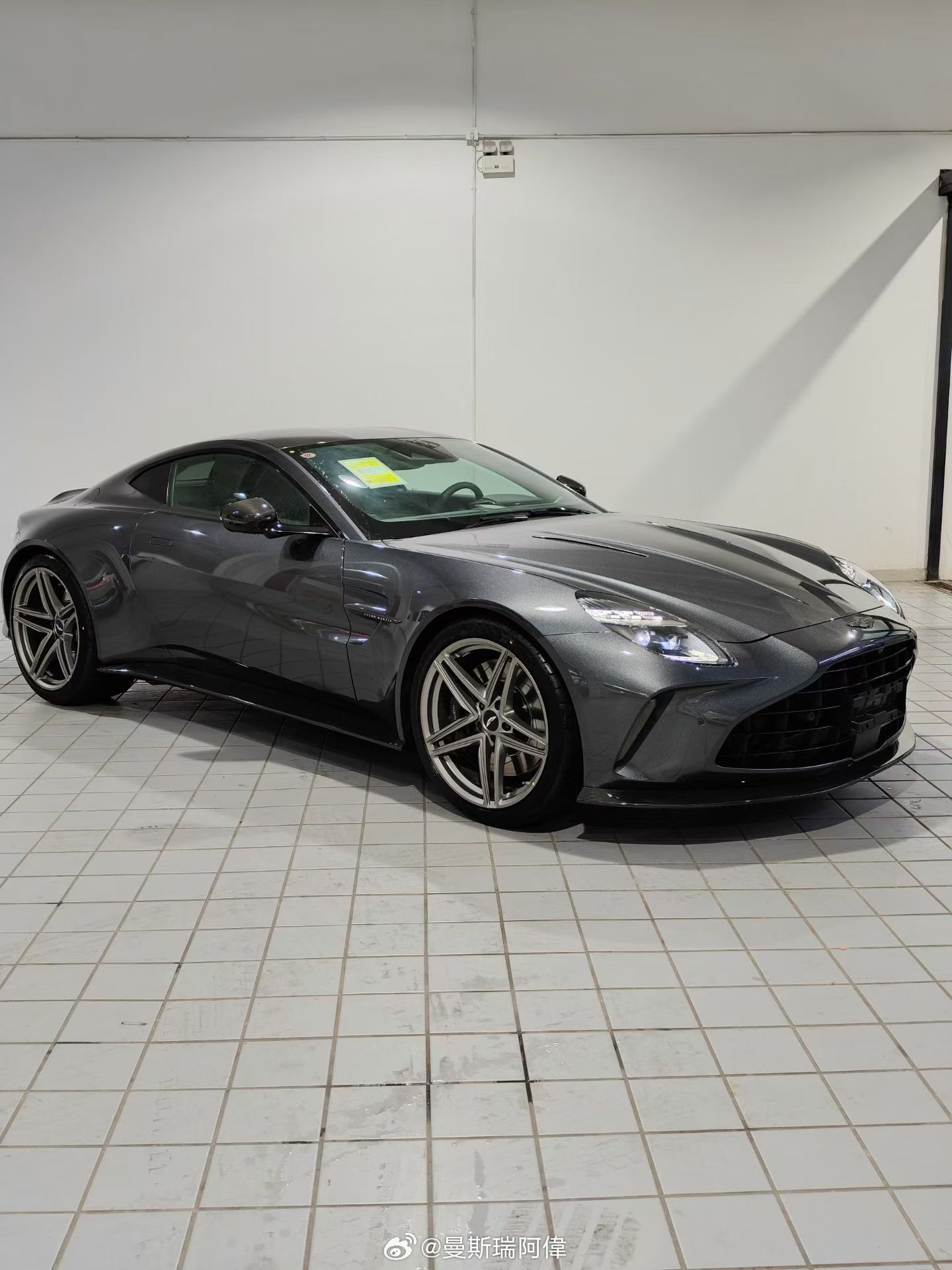 新款阿斯顿马丁Vantage全新现车~