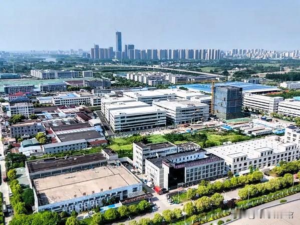 扬州杭集产业新进展！东部新城稳步迎来发展新机遇
 
土生土长扬州人，用心追踪城建