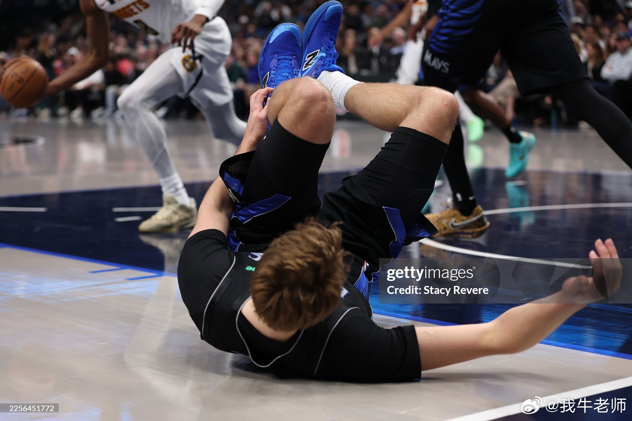 MFFL 伤病报告：常规赛第42场vs爵士。弗拉格（左脚踝扭伤）缺席。加福德（右