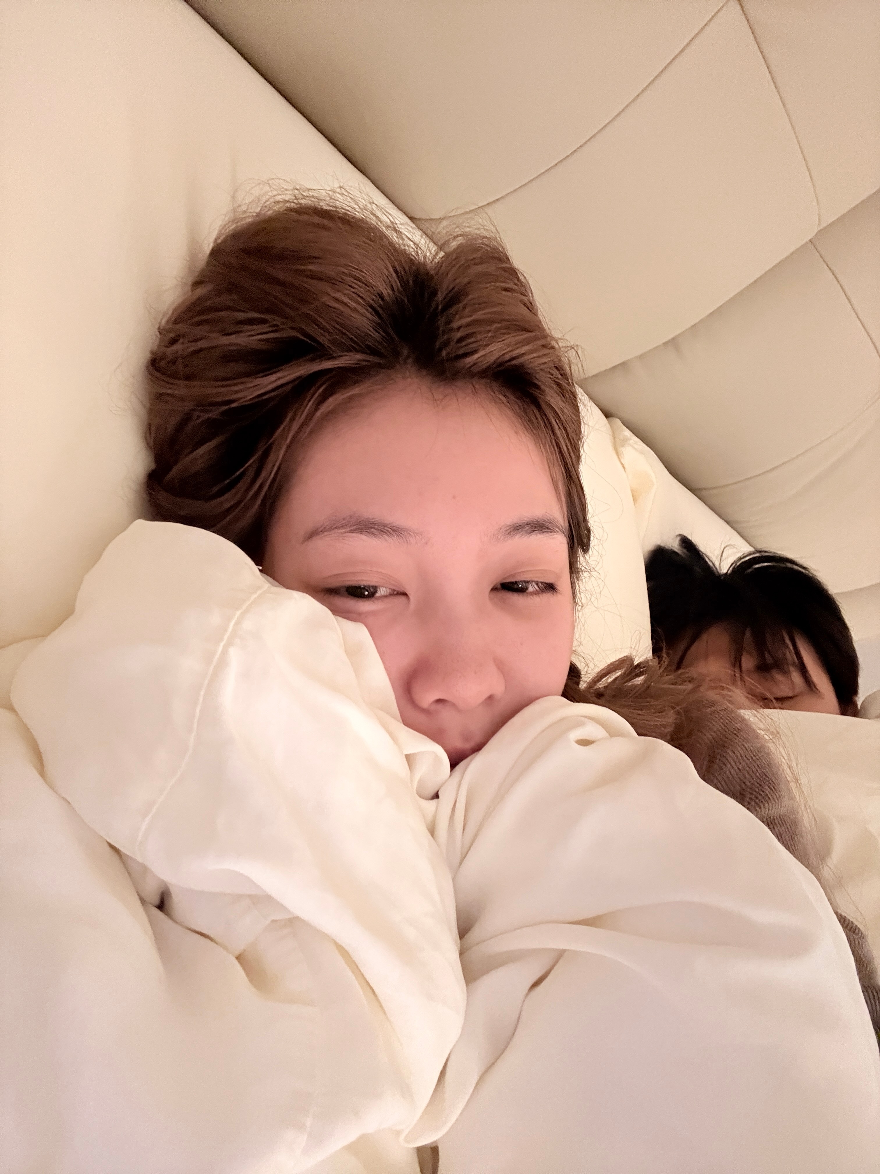 坏消息毛哥送我去完医院也倒下了现在家里两个病号