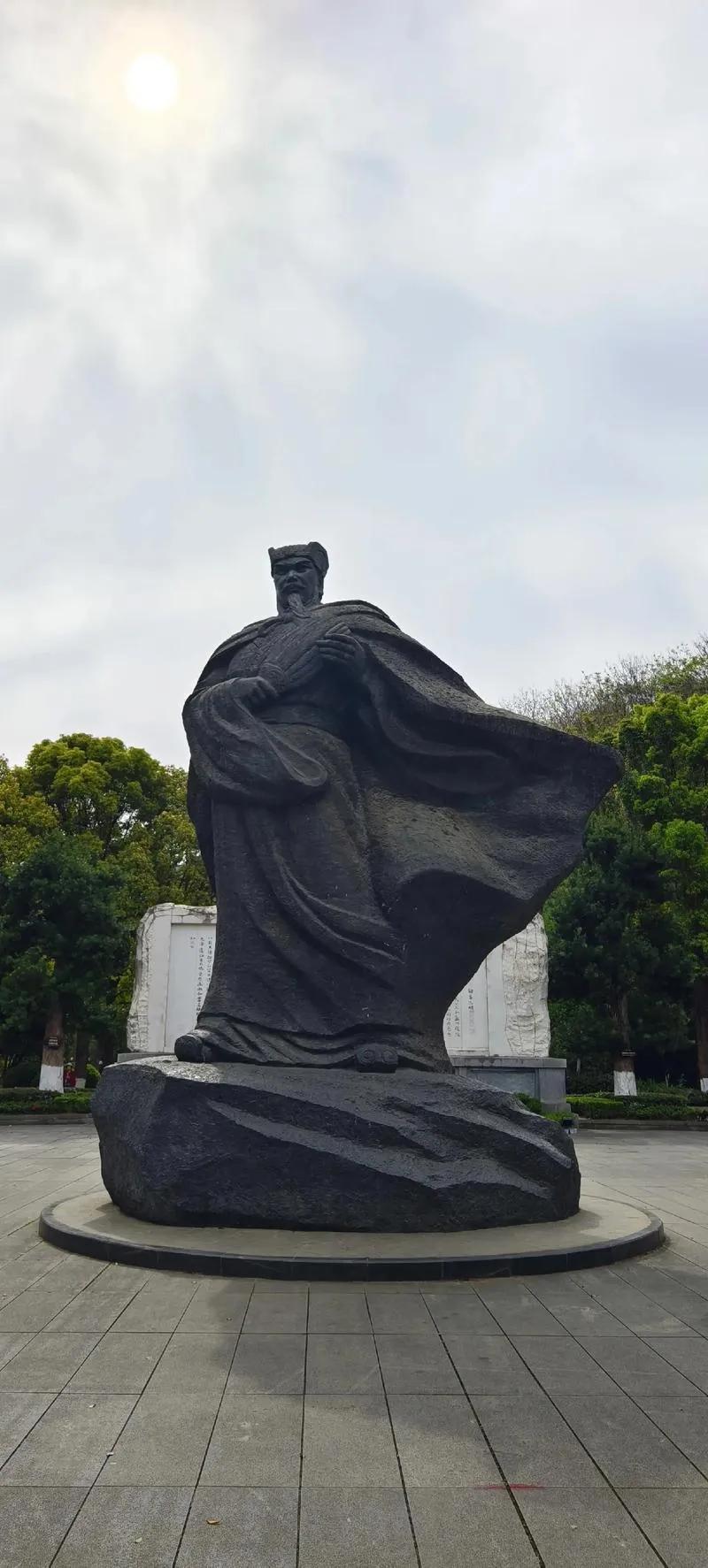 为什么没有人暗杀诸葛亮呢?

抗战时期， 国府向延安派遣了大批特工准备暗杀周总理