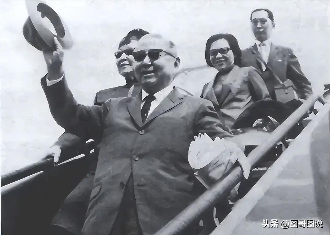 1965年，74岁的孙科终于等到了回台湾的邀请，结束了长达16年的海外漂泊，这一