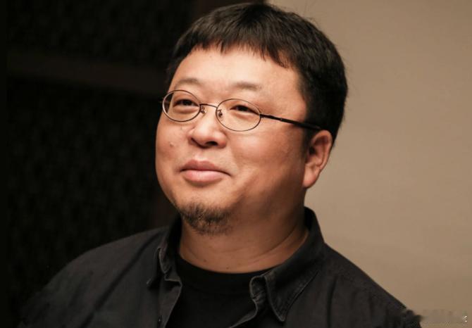 【罗永浩称赞AI评论：写的太好了，罗永浩称觉得人类快被淘汰了】罗永浩大疆新品视频