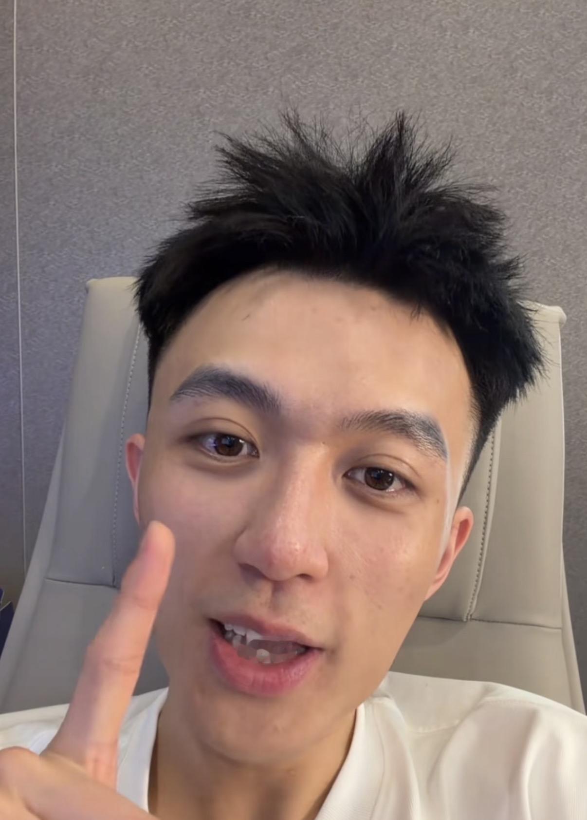 感觉月老鳌烨的打分标准越来越奇葩了，一个清华本硕博的男生，年薪40+，颜值4分结