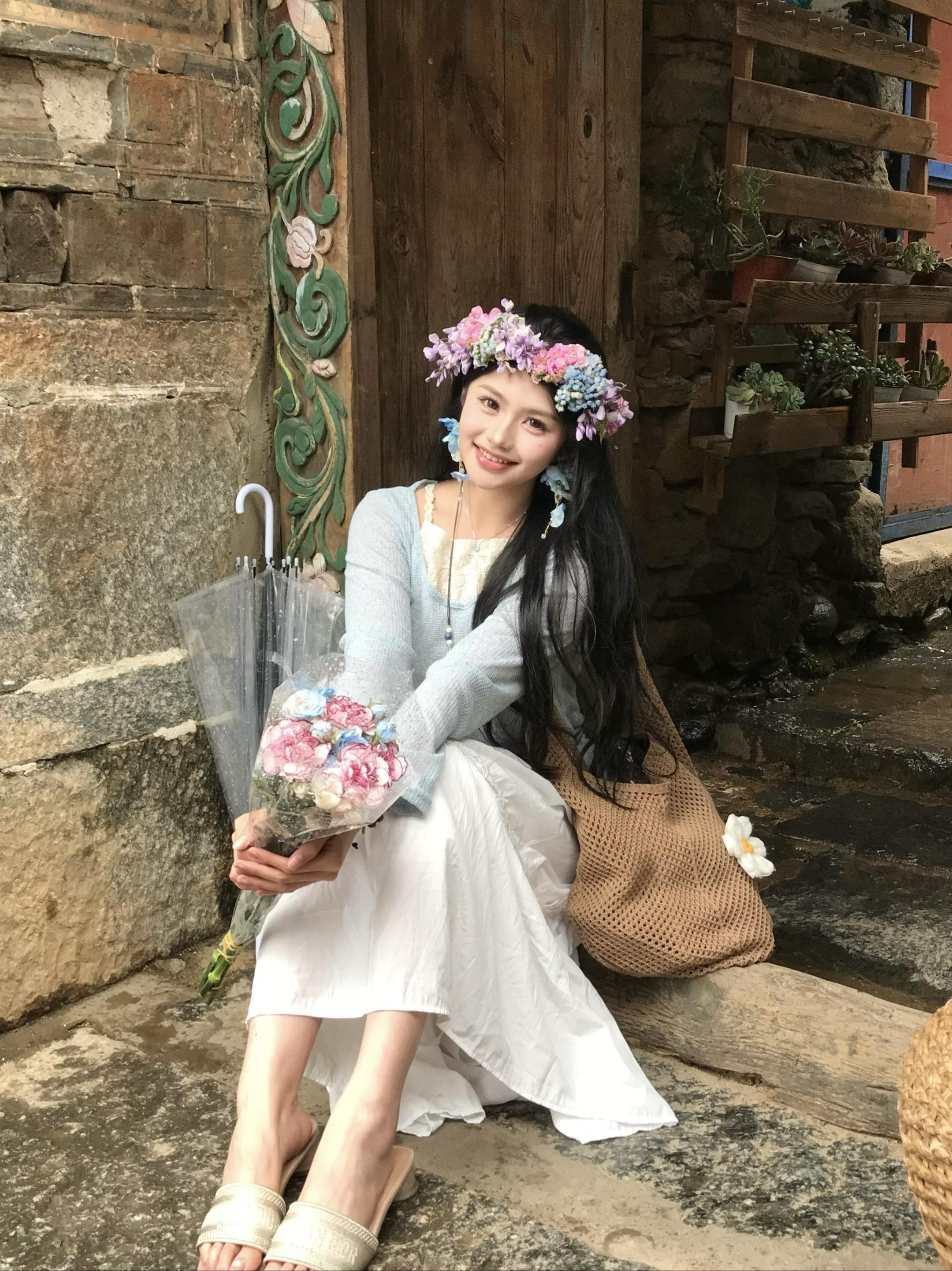 那天我经过一片花园 可是你不在