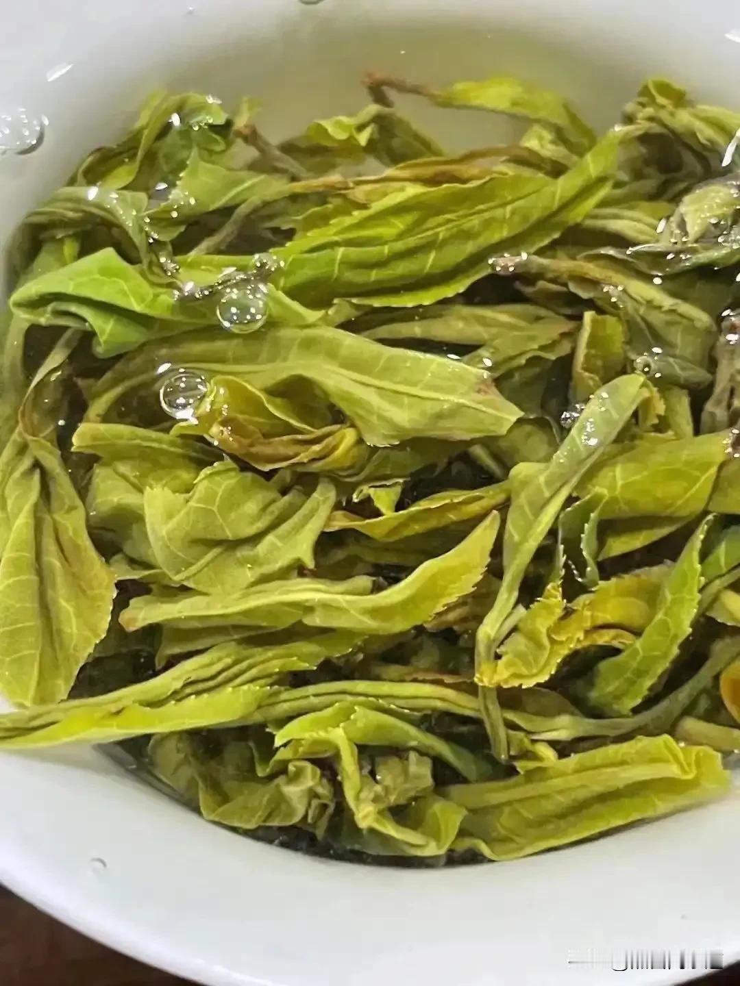 普洱茶苦涩味一定就有吗?
普洱茶的苦涩味是一个比较复杂的问题，因为不同类型的普洱