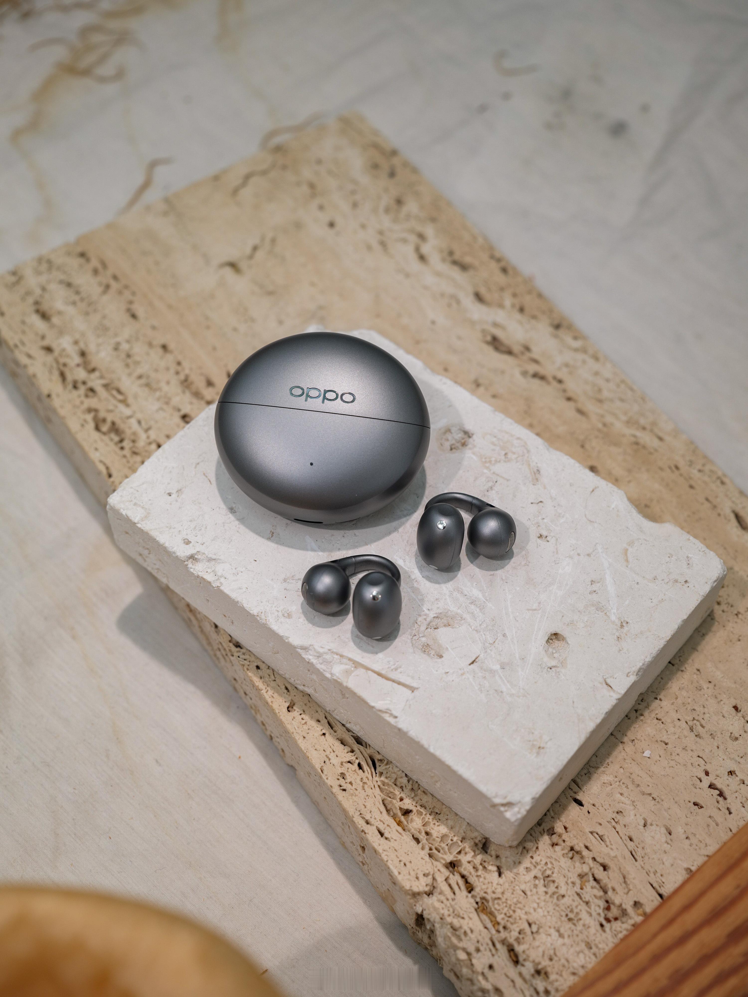 Enco Clip2 耳夹耳机的图先放这儿了，详细体验可以看这儿：网页链接 佩戴