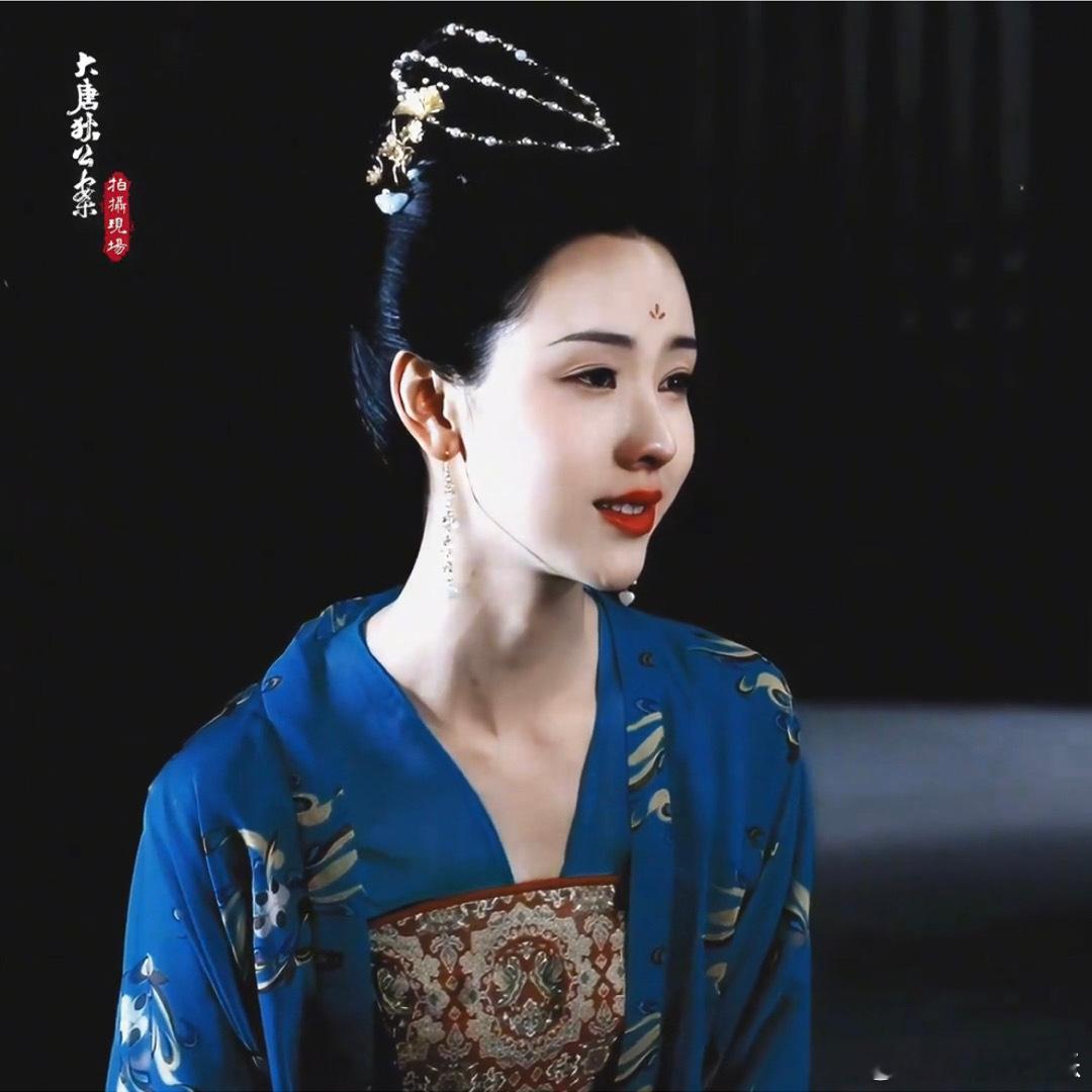 #陈都灵出场自带破碎感# 若柳扶风的样子就是有了一种想要，赶快冲进屏幕里去拯救这