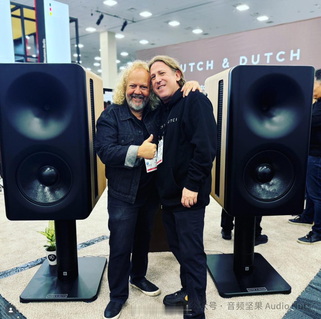 Dutch&Dutch 全新旗舰级 15C，一对含四个由 Dutch & Dut