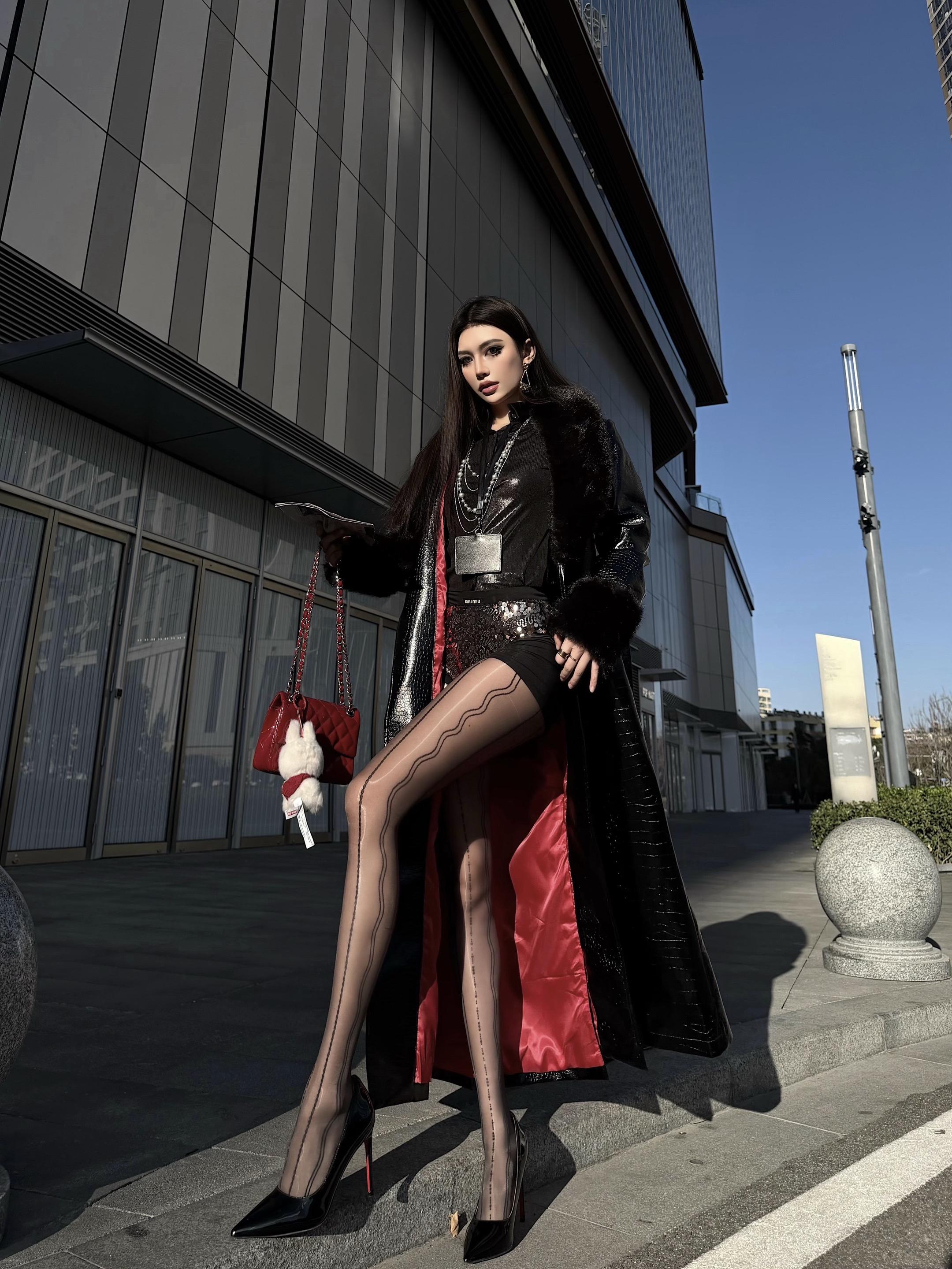 还得是红底啊。