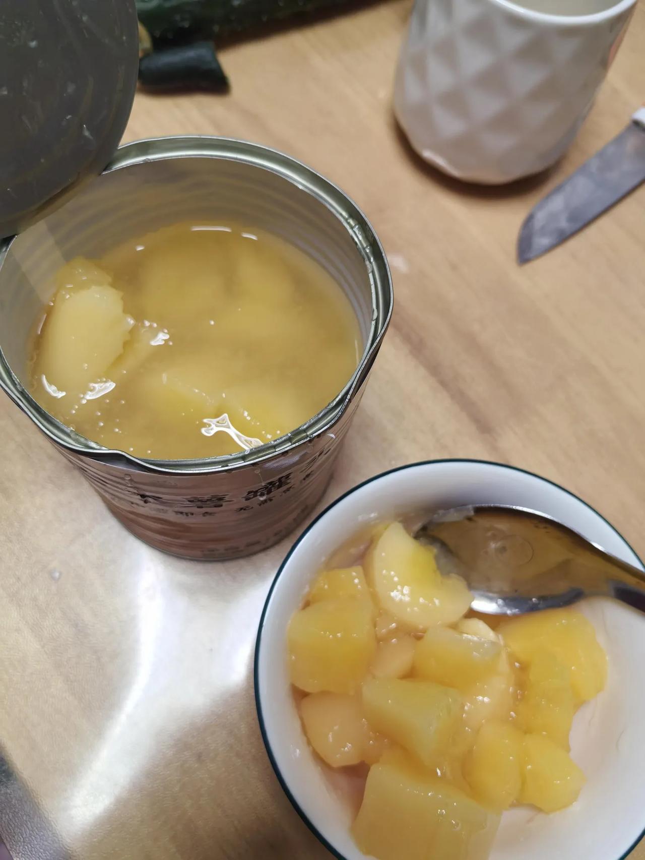 甲流以后更坚定了不婚不育的想法。。
昨天吐了一整个下午，没吃东西也吐吃了东西也吐