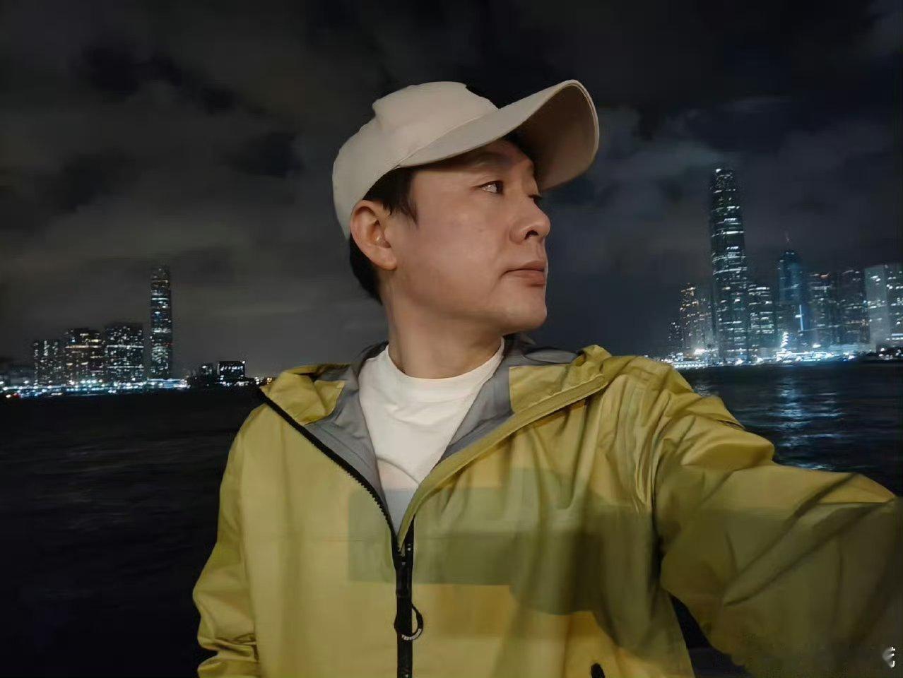 沈腾大粉喊话张颂文沈腾大粉喊话张颂文回应家暴出轨 沈腾粉丝喊话张颂文与其在这抢C