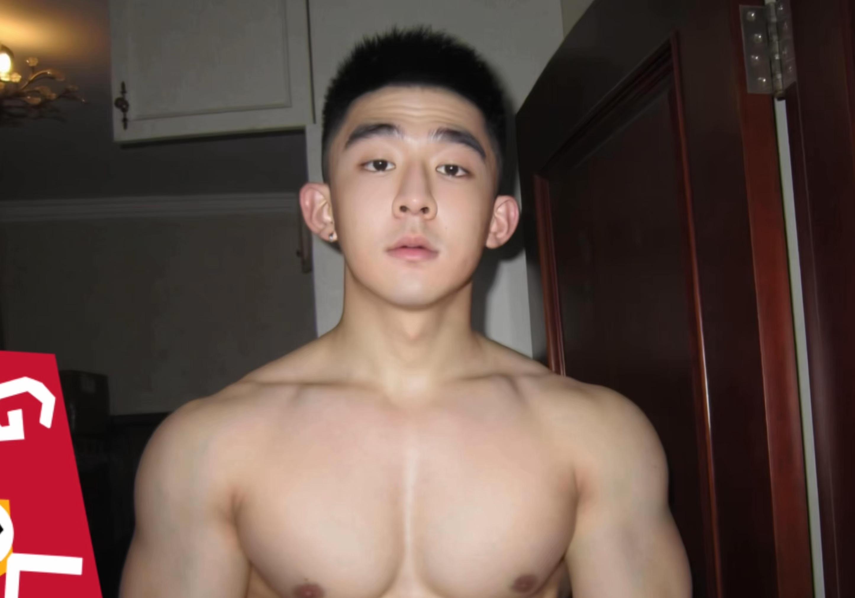 通宵俩周的肌肉状态（早上9点还没睡笑死）
