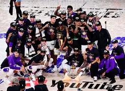 太意外！

湖人7年来首次无缘NBA揭幕战！

我认为，湖人这次没被安排进新赛季