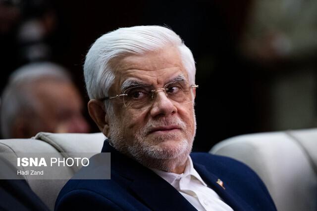 新闻快讯——伊朗第一副总统阿雷夫3月30日通过伊朗学生通讯社（ISNA）发表强硬