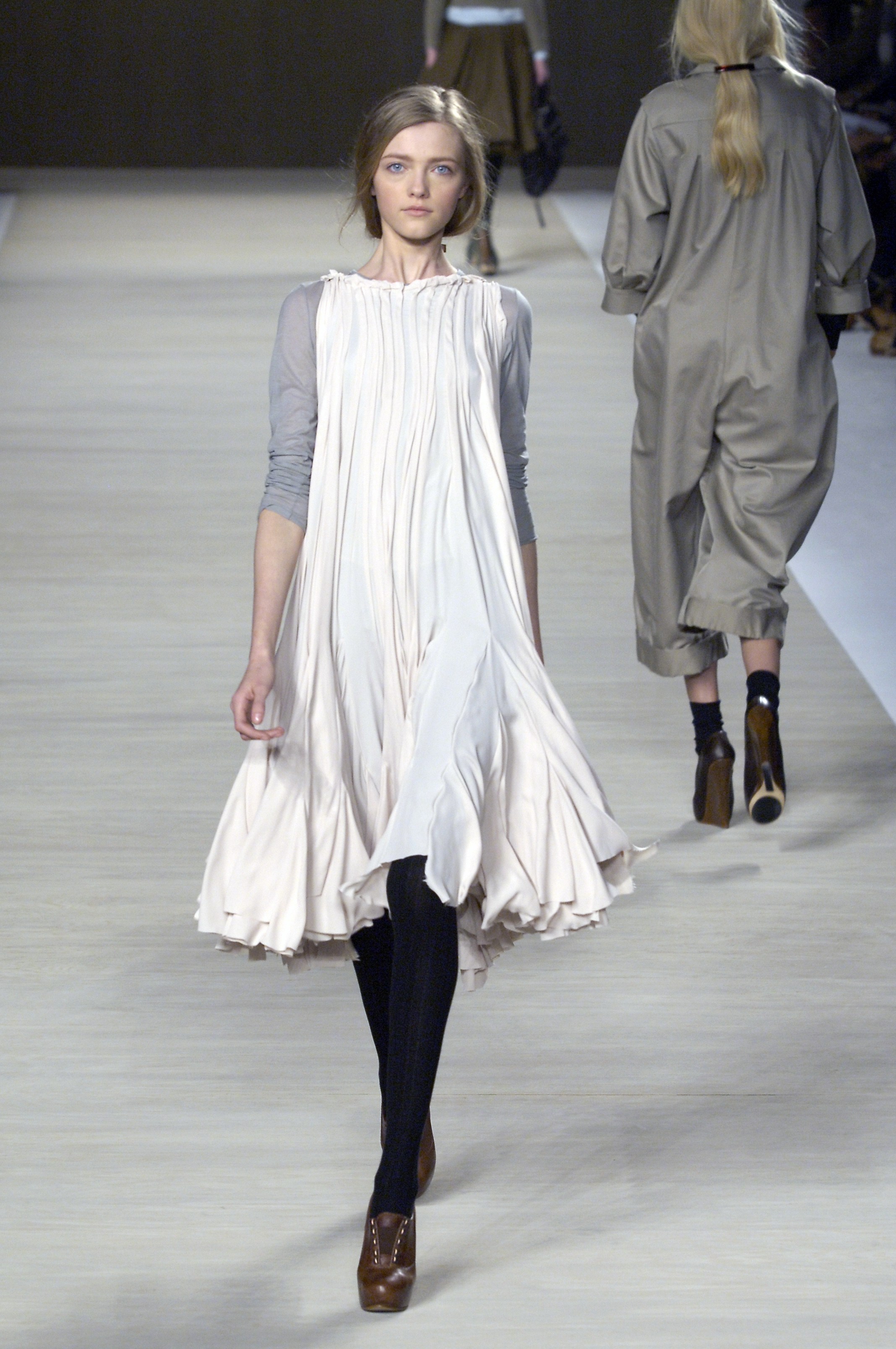 Vlada Roslyakova在Chloe 2006秋冬 