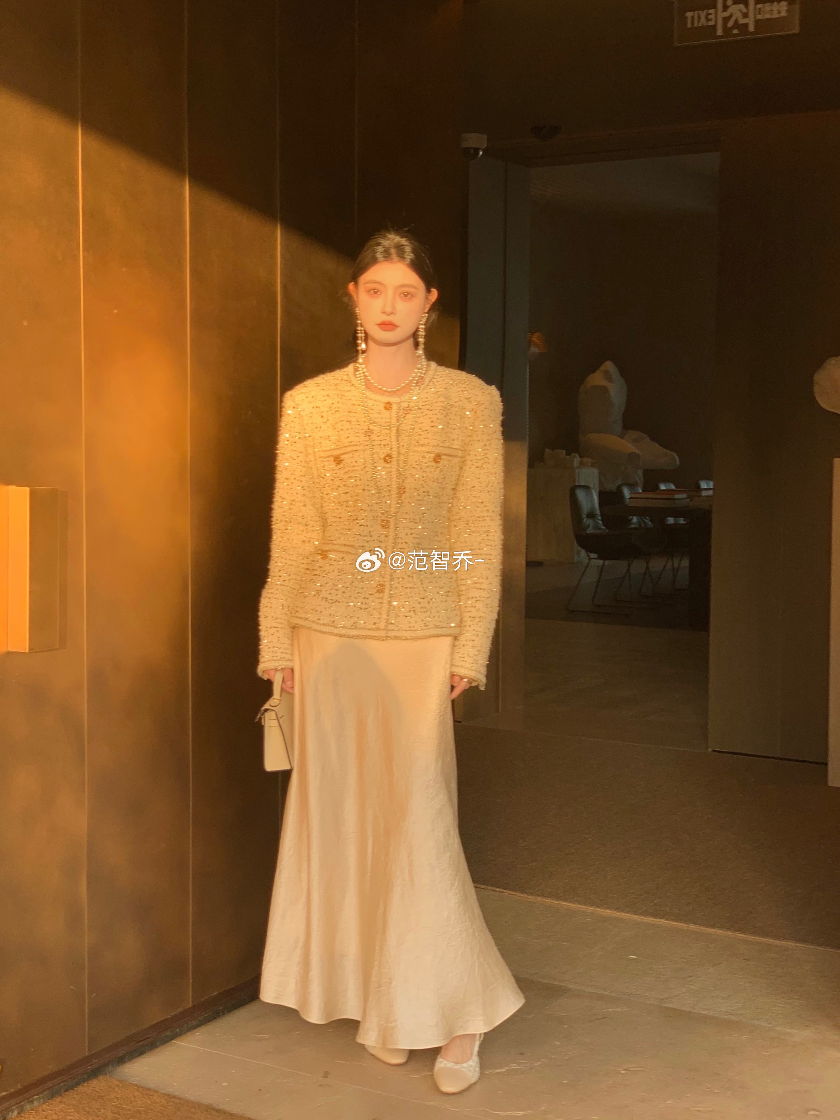 送一件琉光裙 🪞*素璞醋酸质地 天然去雕饰 *缎光杏亦如清水芙蓉*45°斜向工