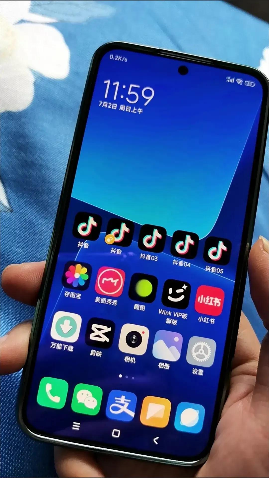 雷军的决策真tm绝了
从年初一路火到今天，真的香到离谱，小米13随便出原价也不愁