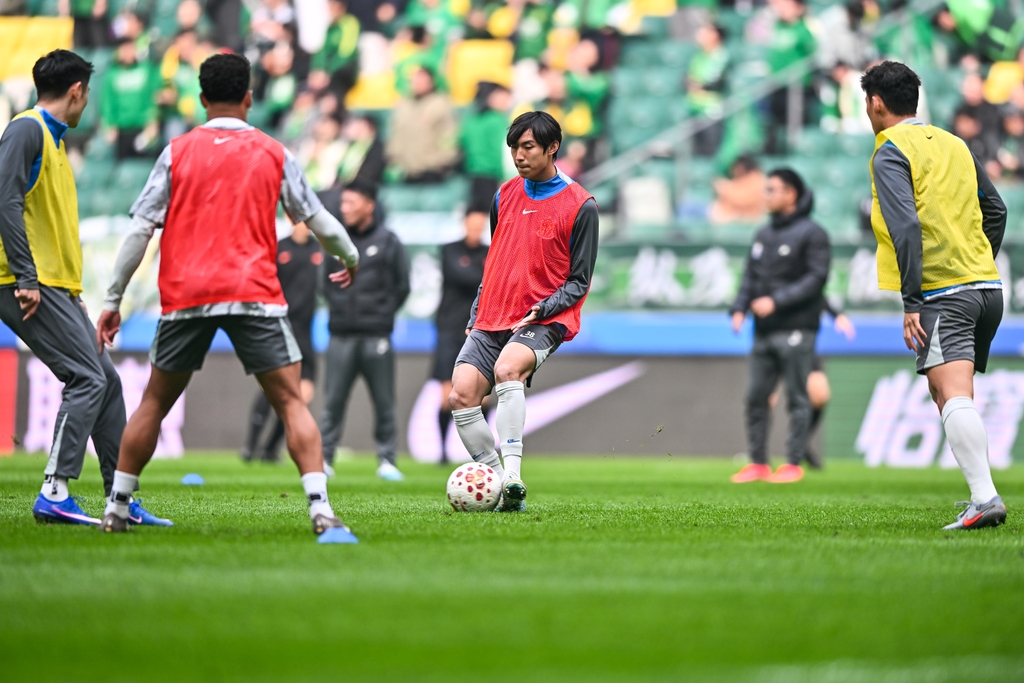 东体：申花中场吴启鹏在U19国足的训练中拉伤，已返回俱乐部