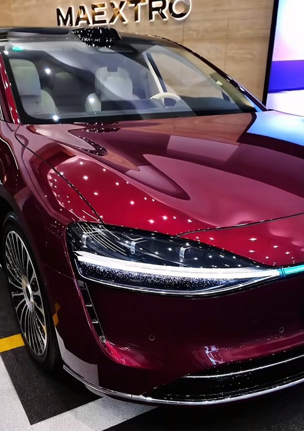 余承东曝新款享界S9将11月上市漂亮的不像实力派，有颜值有实力，更加期待新款享界