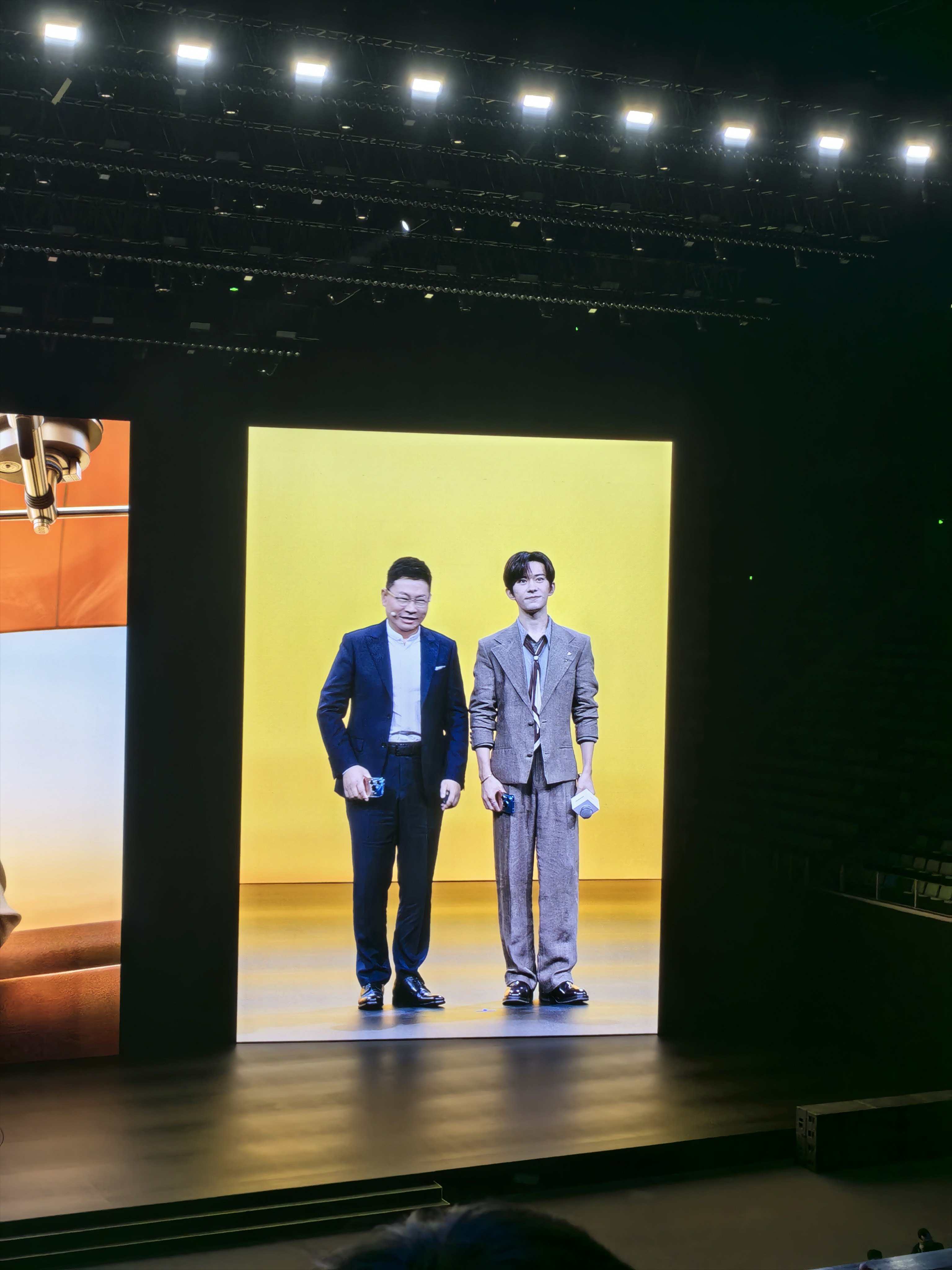 华为Pura90 Pro Max，6499元起，这价格各位怎么说？ 