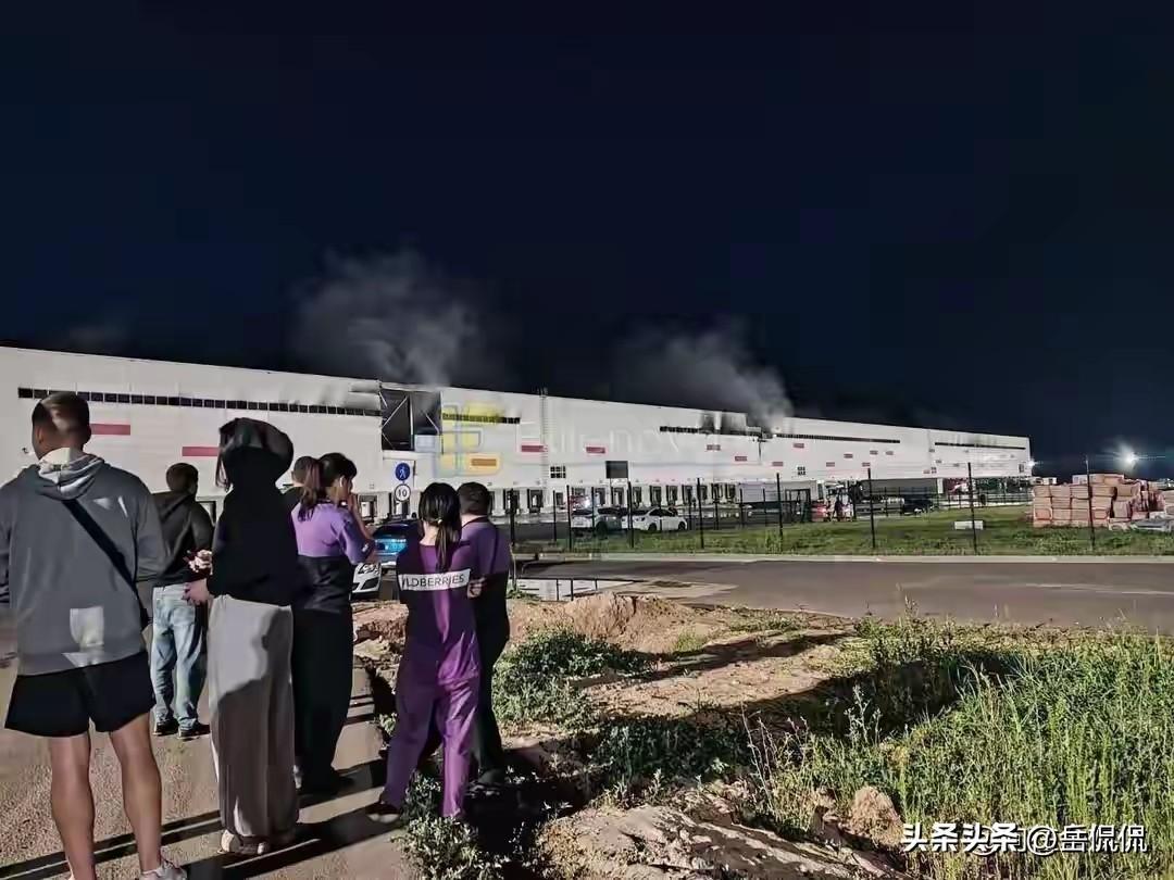 伊朗革命卫队21日同步出手，导弹搭配无人机双线突袭巴林、科威特美军据点，打法远比