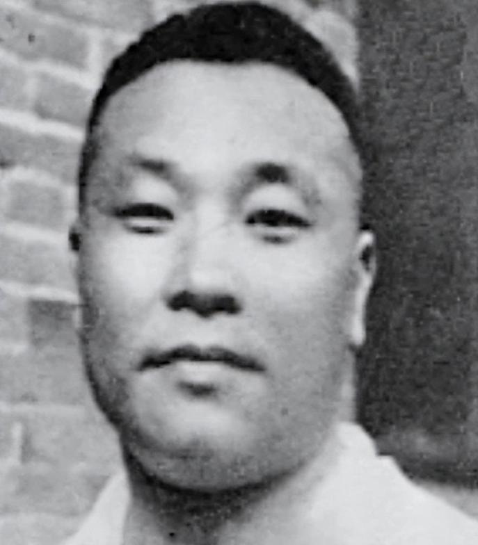 孙铭九曾在 1936 年亲手捉住蒋介石，新中国成立后，上级部门经过慎重考量，为他