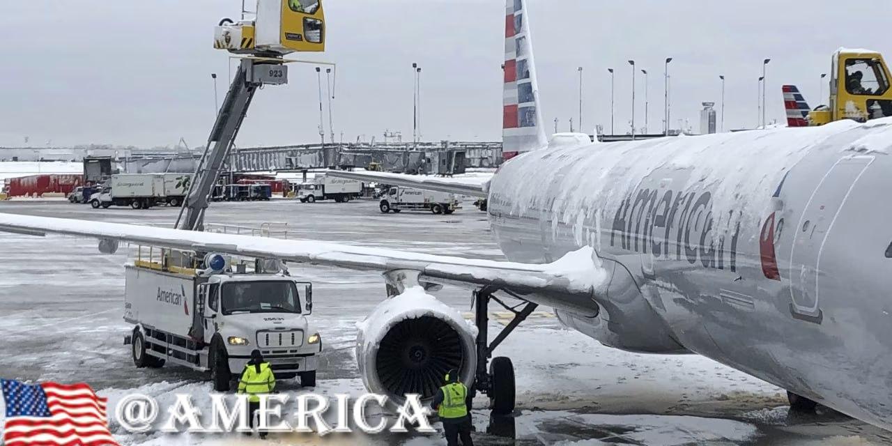 中西部暴雪扰乱交通，超过1100个航班取消

一场从落基山脉向中西部移动的强暴风