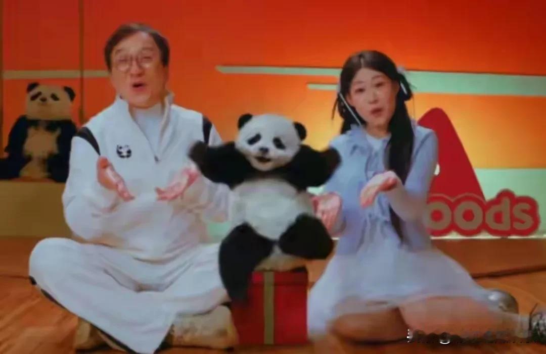 没想到小沈阳人脉这么广，居然请到了成龙带沈佳润，估计沈佳润下一步该演电影当演员了