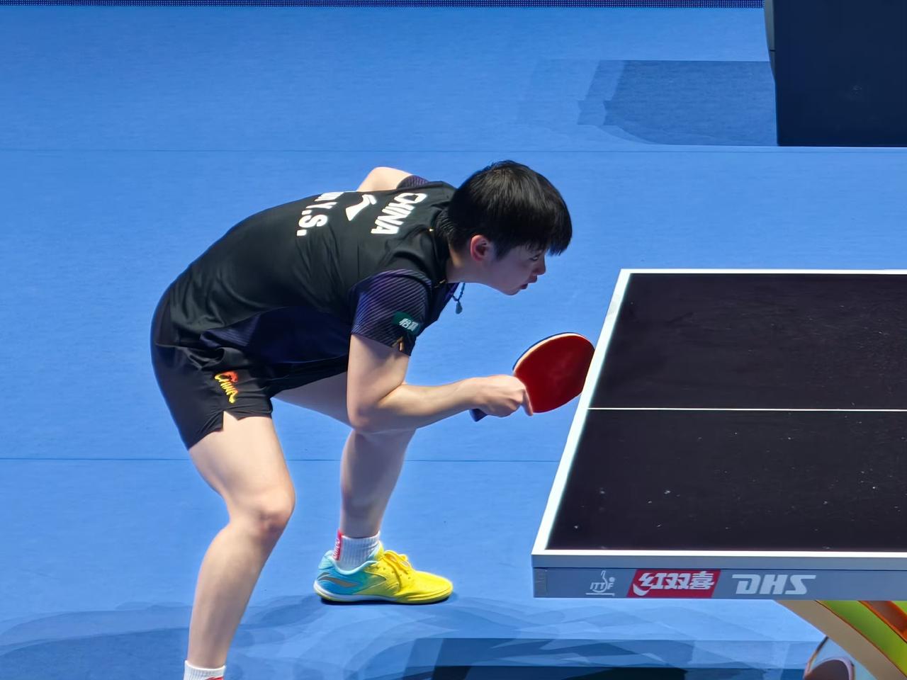 孙颖莎｜剑指苍穹，不负热爱
 
纵使万马千军在前，亦不改锋芒；任凭赛场风云变幻，