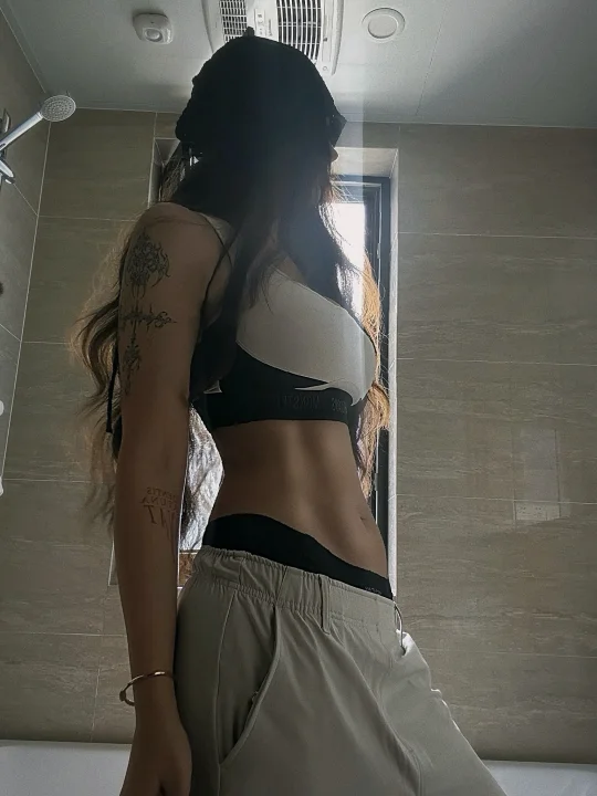 姐是自己的女娲