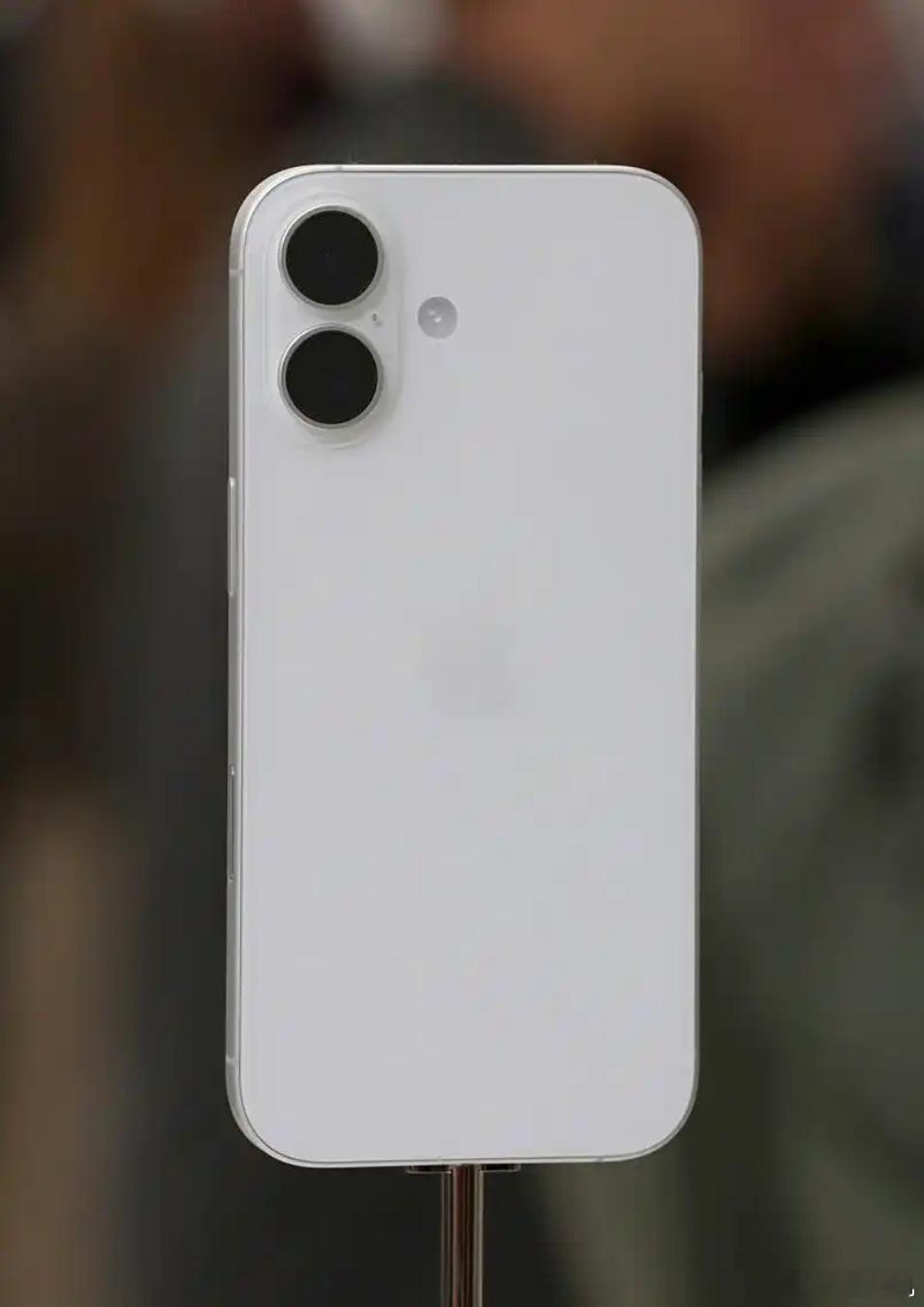 iPhone17最早明日送达明天首发的iPhone 就要到手了，看看明天有没有i