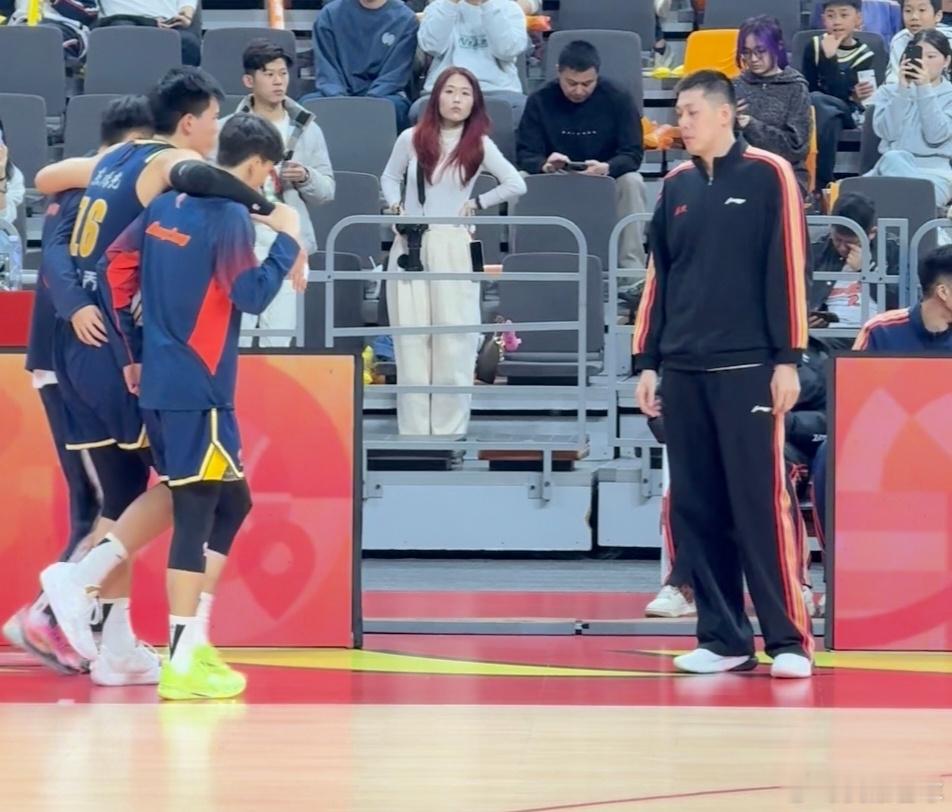 潜力赛广东队也赢了，不过坏消息是焦泊乔崴脚受伤了，希望没有大碍啊，不然真的亏大了