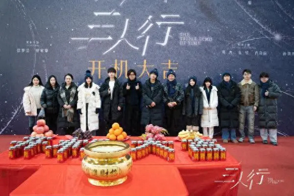 廖慧佳呼吁理智对话：面对李明德的言论，呼吁避免情绪化攻击，互联网交流应尊重彼此。