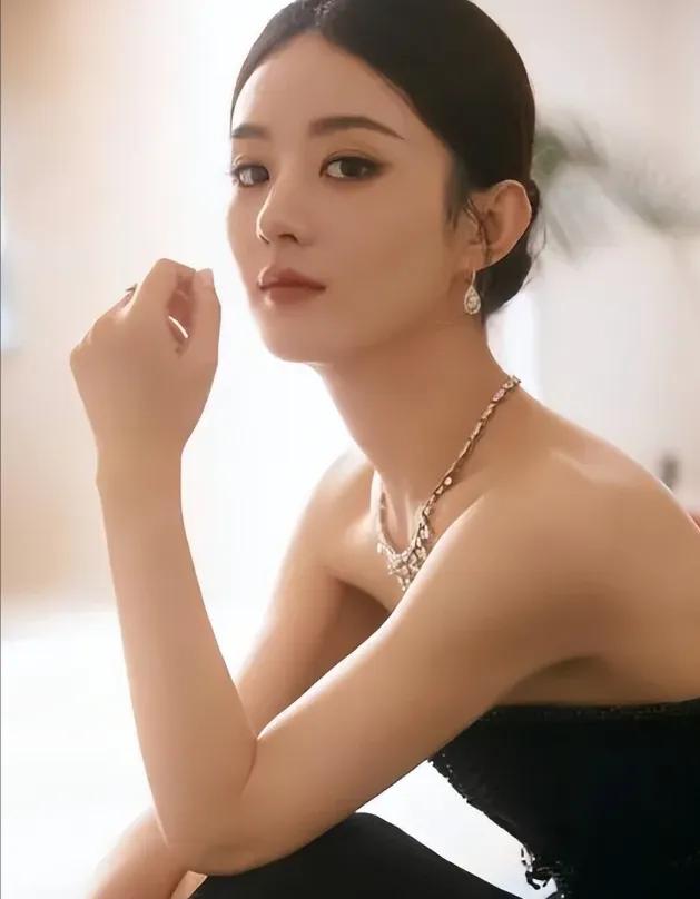 2014年，吴奇隆icon成立公司，要赵丽颖icon出10万元，给她1%的股份，