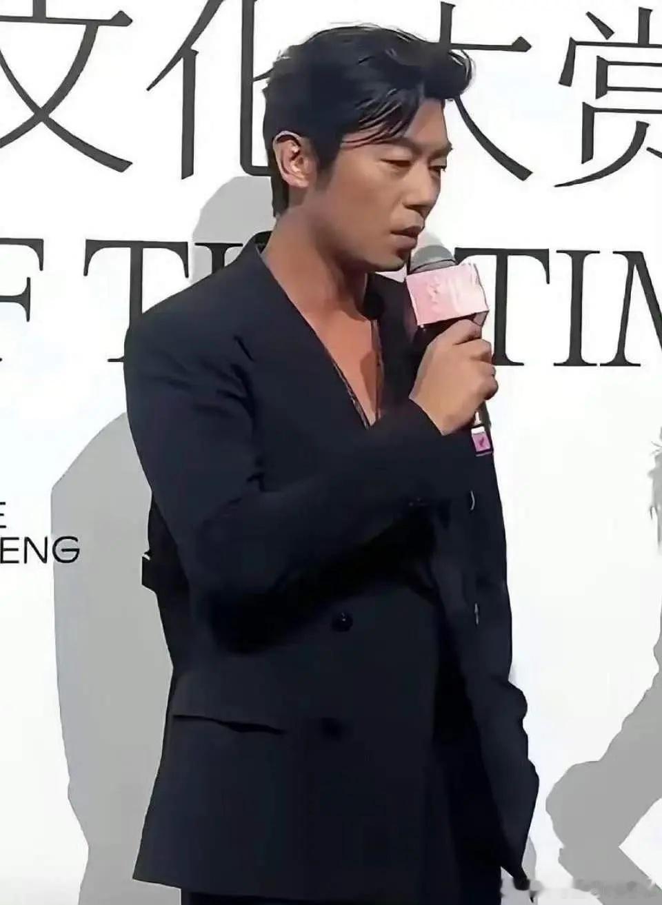 天哪……朱亚文这咋感觉有点一蹶不振的意思，经历啥了 ​​​