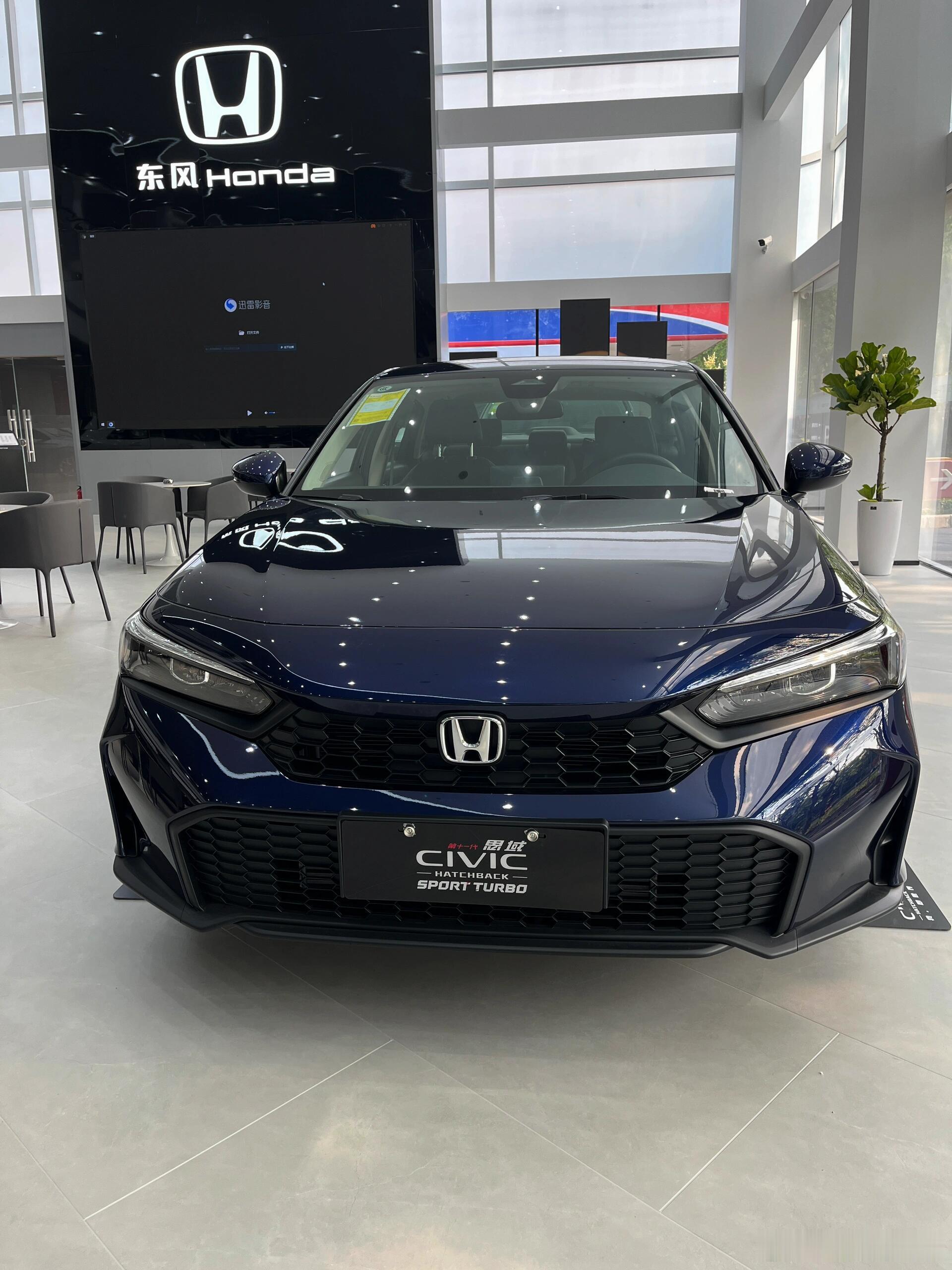 🚗本田思域驾驶体验🌟 优点1.1.5T地球梦发动机：踩油门像踩快乐按钮，18