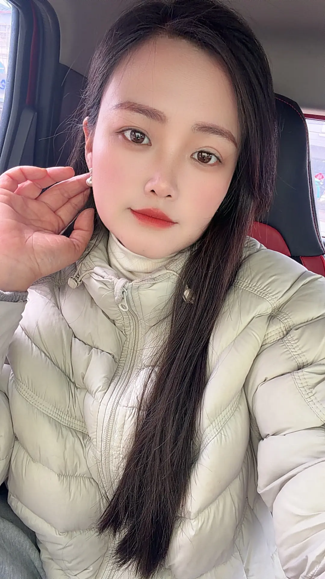 为人妻忠于一夫，为人夫忠于一妻，这是婚姻的底线。婚姻不是一个人的独角戏...