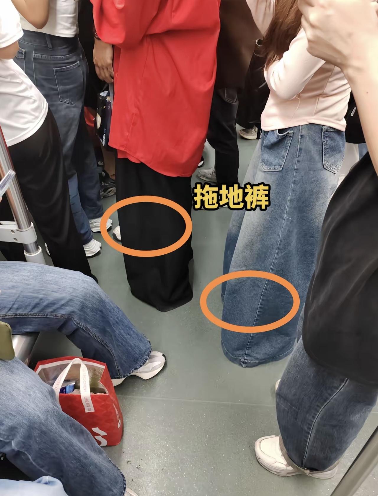 你家小孩是不是这样，裤子没有一条是不拖地的，还和我说什么“裤子不拖地，穿搭如儿戏